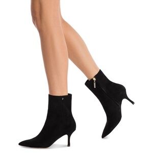 NEW $430 Larroude Mini Kate Black Suede Heel ankle boot women size 7.5